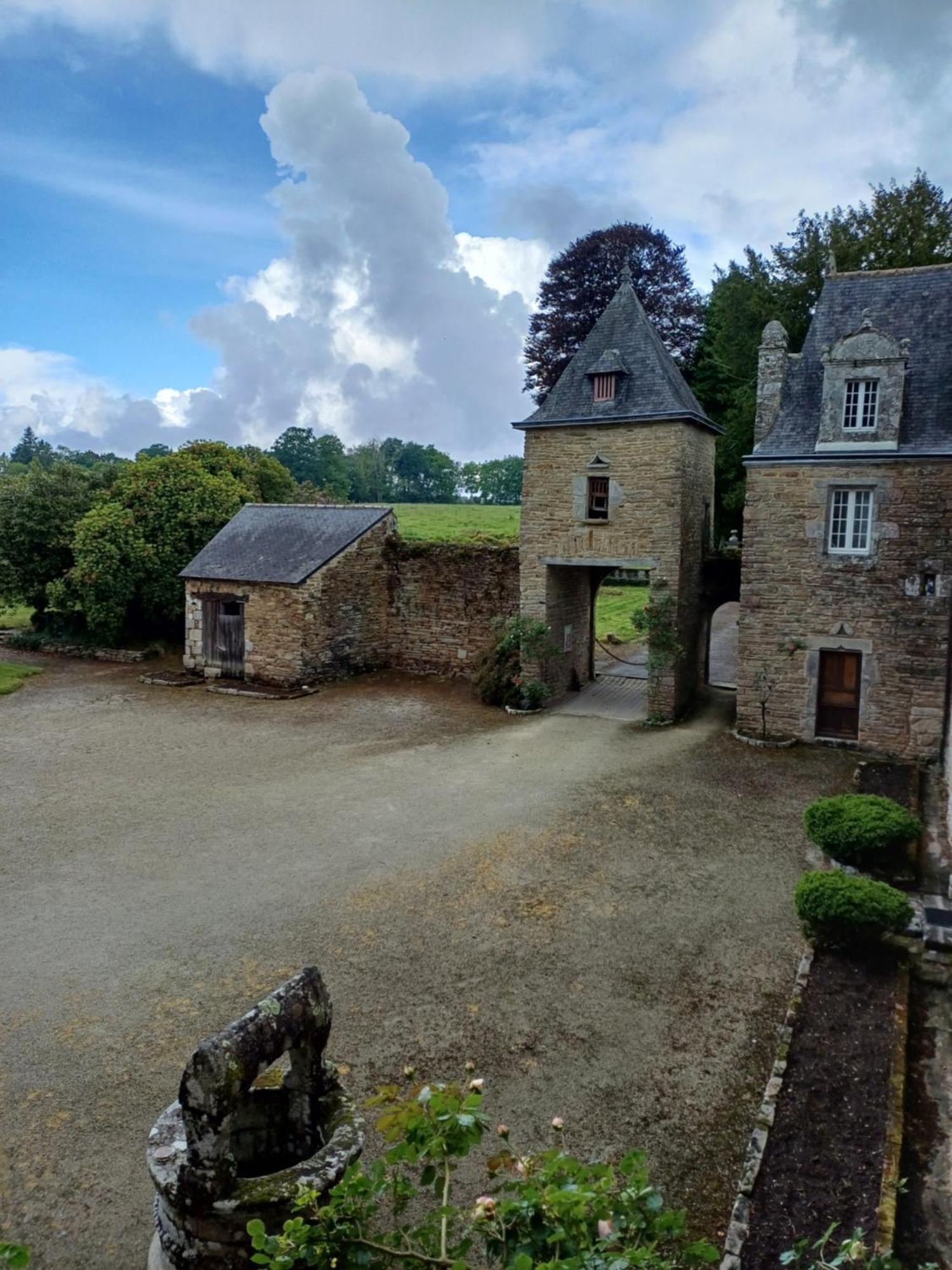 Manoir Du Stang Hotel La Foret-Fouesnant Exterior photo